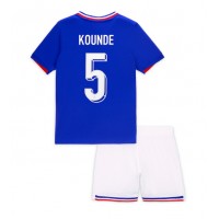 Camisa de Futebol França Jules Kounde #5 Equipamento Principal Infantil Europeu 2024 Manga Curta (+ Calças curtas)